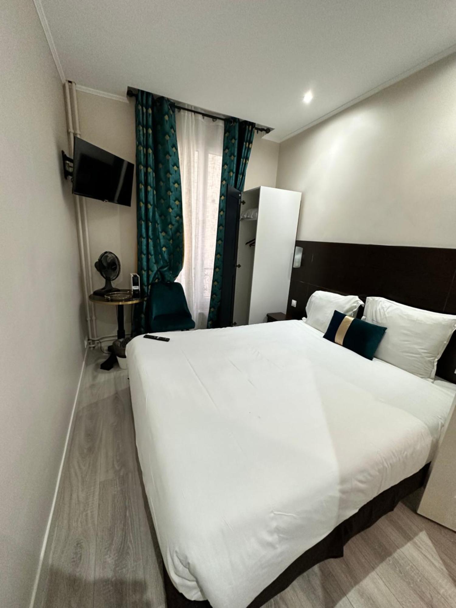 Hotel Riviera Renovated Paris Exterior photo